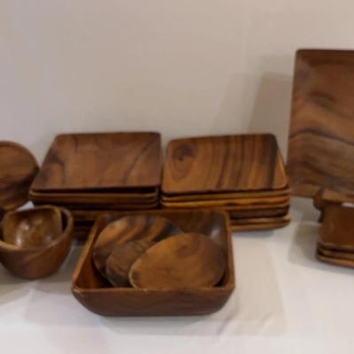 Wooden Plates/Bowls & Serving Platters