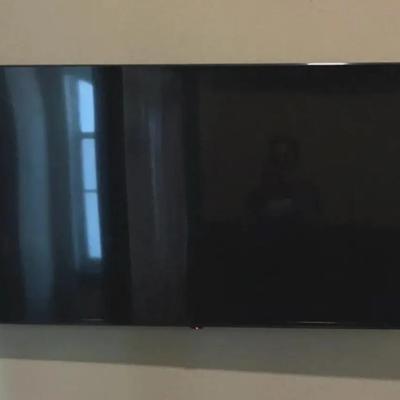 LG NanoCell 50” TV
