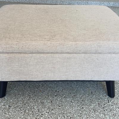 Zhejiang Wanchange Furniture Co. Linen Storage Ottoman