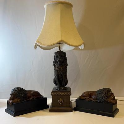 Bronze Lion Table Lamp And Lion Bookends