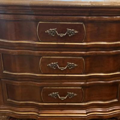 Drexel Heritage French Provincial dresser Lot 1