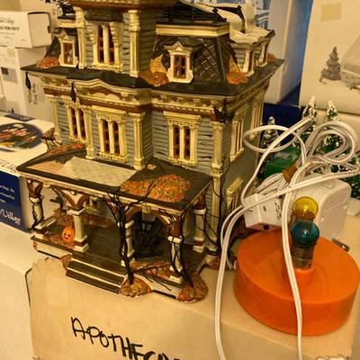 Sale Photo Thumbnail #65: Dept 56