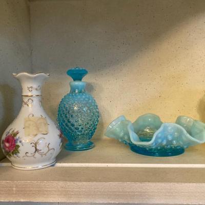 Sale Photo Thumbnail #23: Fenton Glass