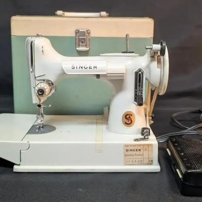 Singer Sewing Machine