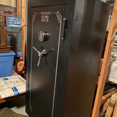 Sale Photo Thumbnail #3: Stack On Elite Fireproof Safe