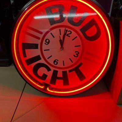 Neon Bud light Sighn