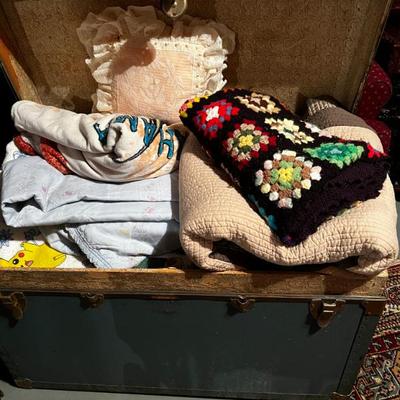Afghans
, Blankets & Quilts