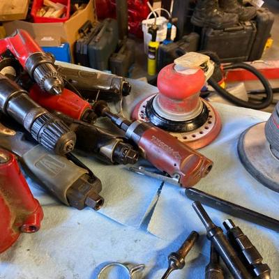 Sale Photo Thumbnail #16: Assorted Sanders & tools