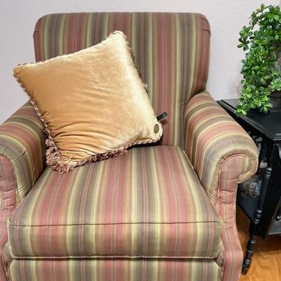 Sale Photo Thumbnail #308