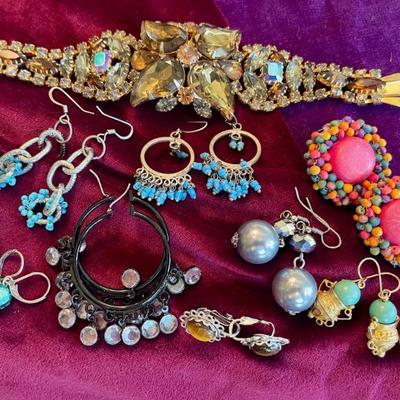 Sale Photo Thumbnail #332