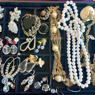 Sale Photo Thumbnail #89