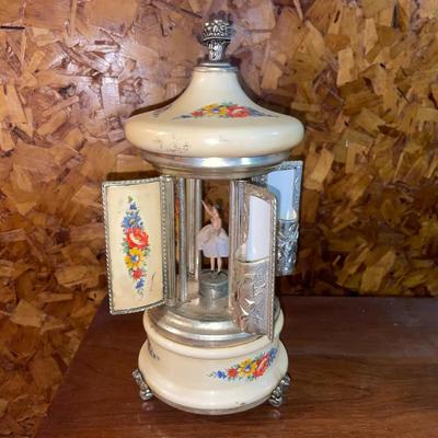 Unique Vintage Wind Up Jewelry Box