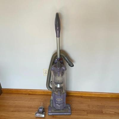 WORKING Shark Vacuum