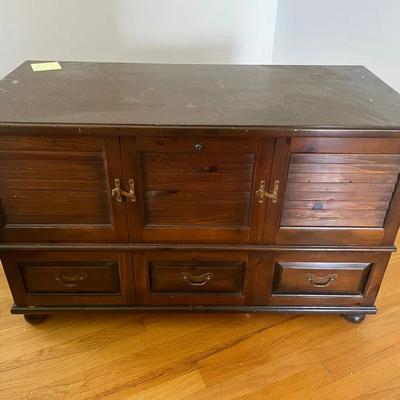 Vintage 1970s Lane Cedar Chest