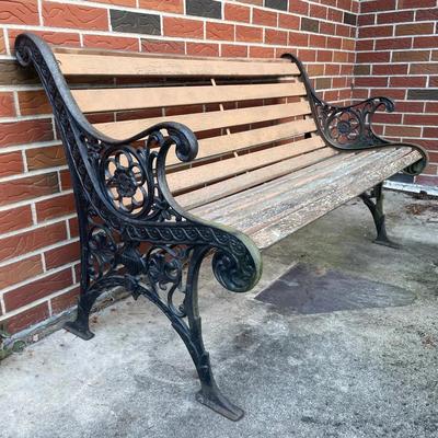 Outdoor Wood And Iron Bench