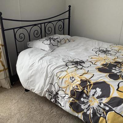 Full/Double Wrought Iron Bed