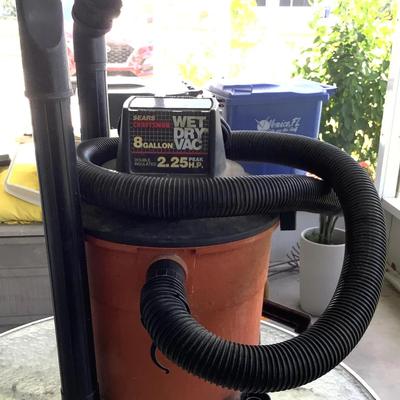 Craftsman 8 Gallon 2.25HP Wet/ Dry Vac