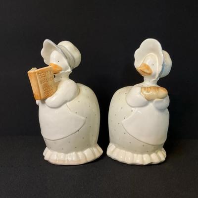Vintage Fitz & Floyd ‘Betty Quaker’ Bookends