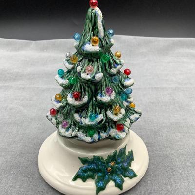 Small ceramic Christmas tree