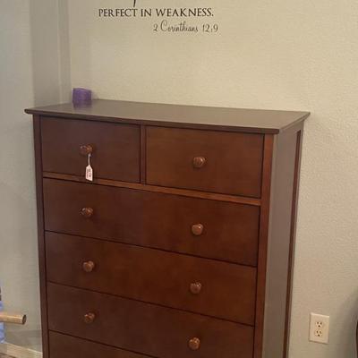 Sale Photo Thumbnail #21: Chest of drawers