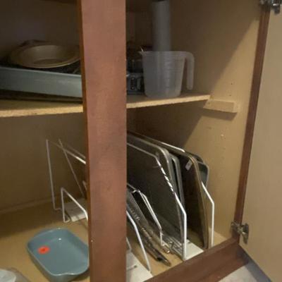 Sale Photo Thumbnail #25: Cookie sheets,  cooking tracks,  casserole dish