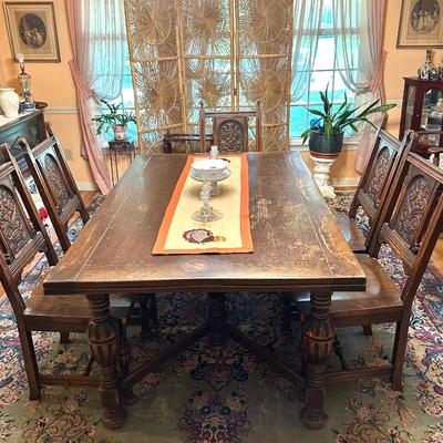 Northern Oak English Tudor set