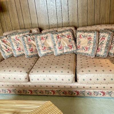 Sale Photo Thumbnail #102: Matching Lane sofa