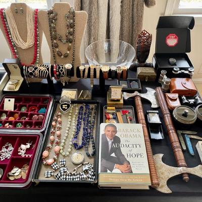 Sale Photo Thumbnail #16: Costume jewelry