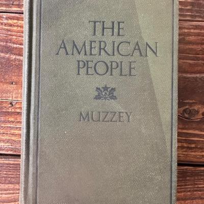 Vintage "History of the American People" by David Saville Muzzey - 1929 Edition