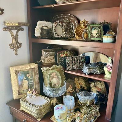 Sale Photo Thumbnail #120