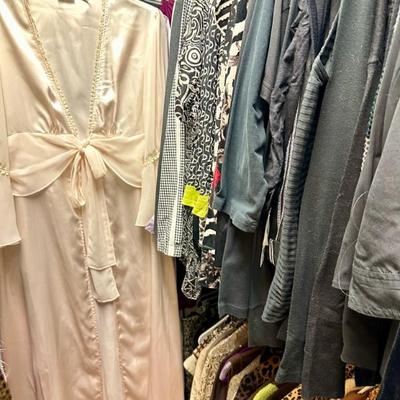 Sale Photo Thumbnail #175