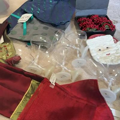 Holiday Table Decor