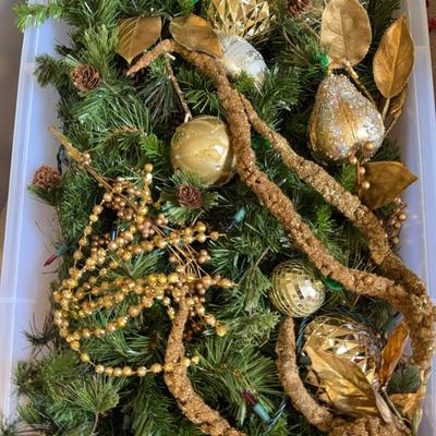 12 Foot Lighted Gold Holiday Garland