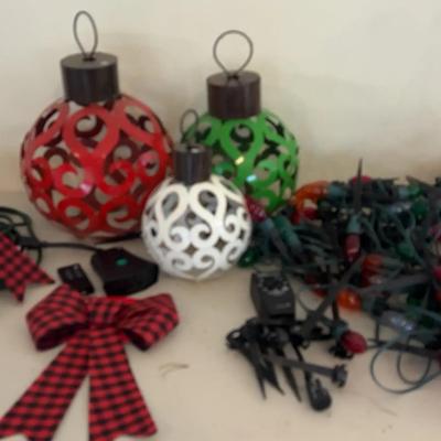 Outdoor Christmas Decor 