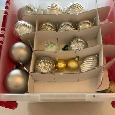 Christmas Bulbs 