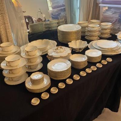 Limoges Ransom' China - 102 pieces