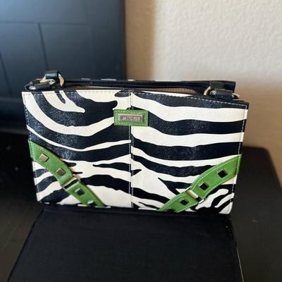 Sale Photo Thumbnail #136