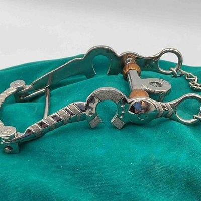 141 • show bit style "belt buckle"