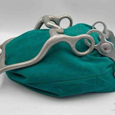 356 • 2 aluminum bits 1 quick 1 crockett