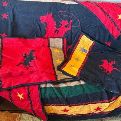 650 • cowboy pendleton blanket set
