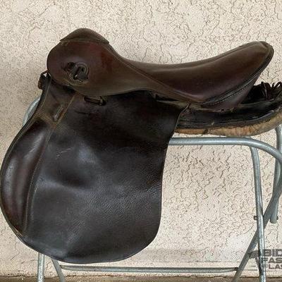 135 • vintage german mil cavalry saddle