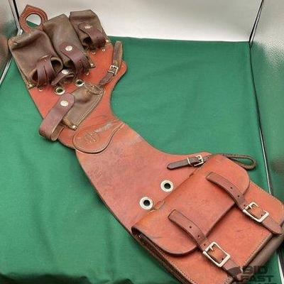 393 • vintage judd miller saddle bag med kit