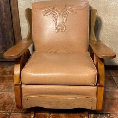263 • vintage western style wagon wheel rocking chair