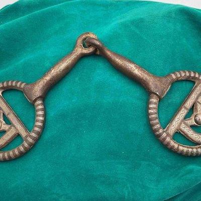 Sale Photo Thumbnail #148: 246 • vintage western ring snaffle bit