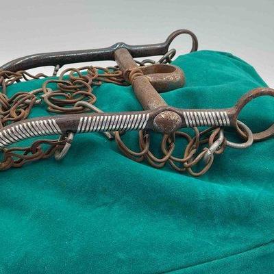 302 • vintage mexican made bit with silver inlay