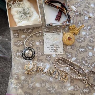 Sale Photo Thumbnail #136