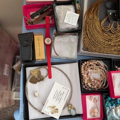 Sale Photo Thumbnail #209