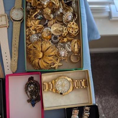 Sale Photo Thumbnail #8