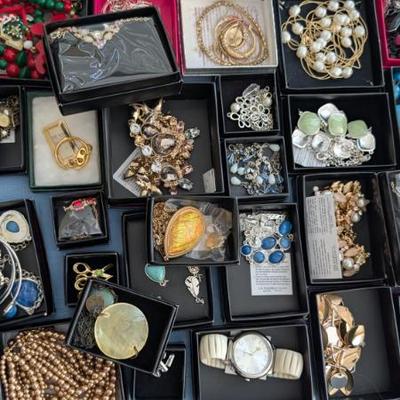 Sale Photo Thumbnail #5