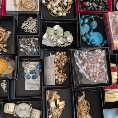 Sale Photo Thumbnail #6